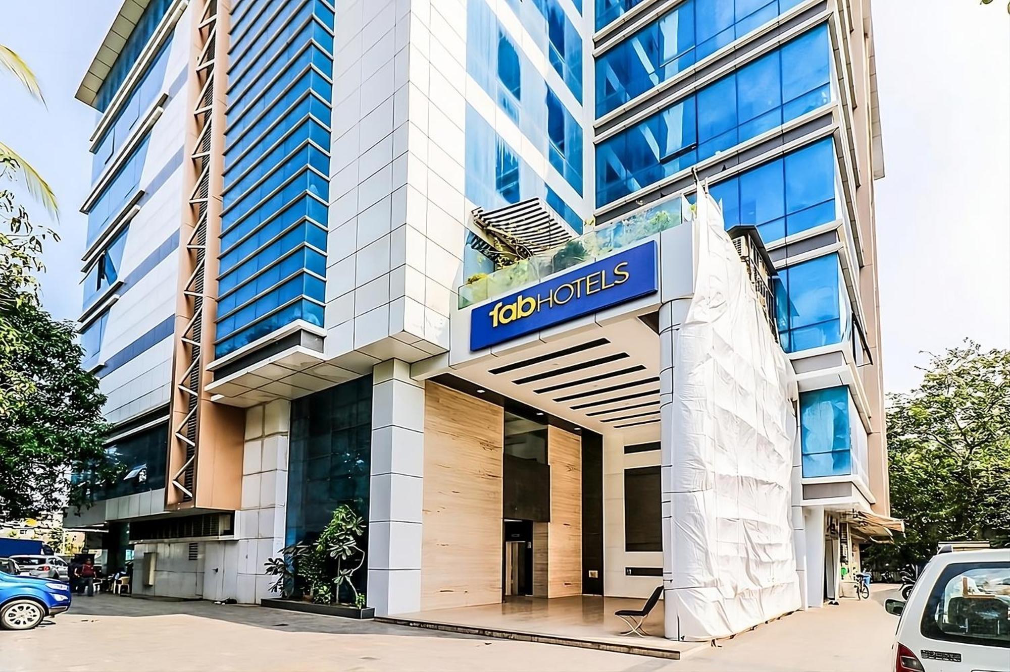 Hotel Aksa Powai Mumbai Bagian luar foto